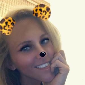 Meet your Posher, Cara