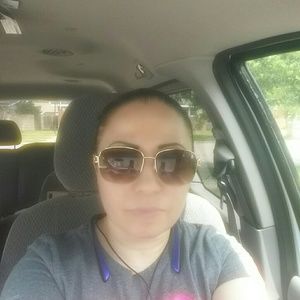 Meet your Posher, Mayra