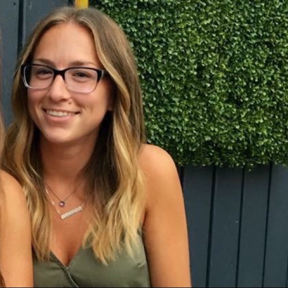 Meet your Posher, Denise