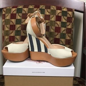 Jessica Simpson size 8