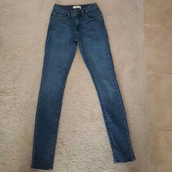 Jeans - Picture 1 of 2