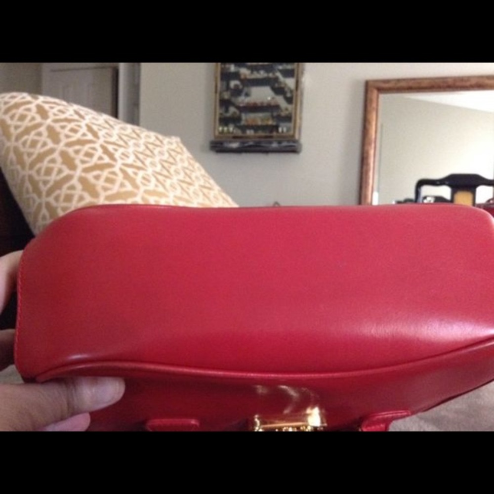 Gucci - Picture 3 of 4