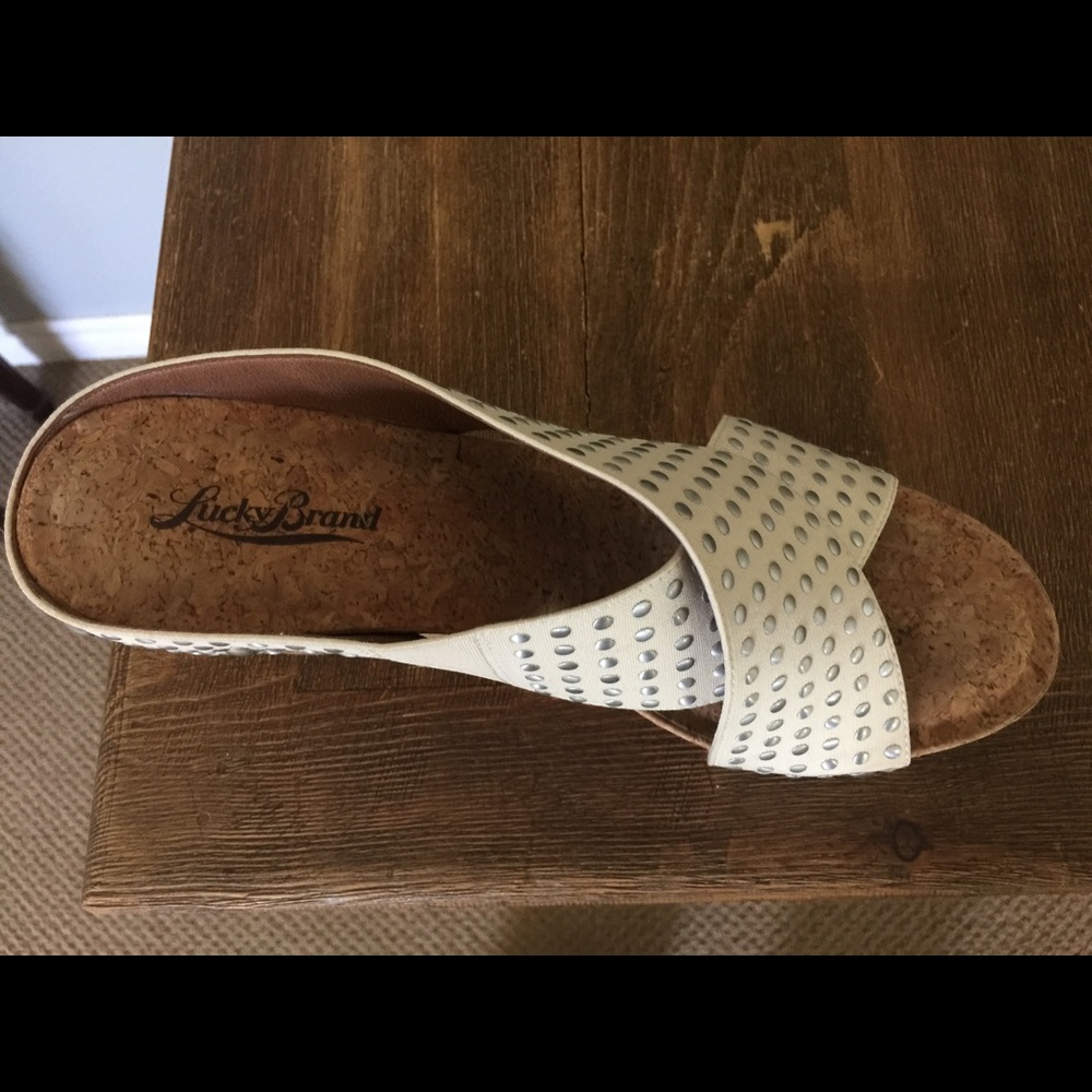 Lucky Brand Miller Beiger and Silver