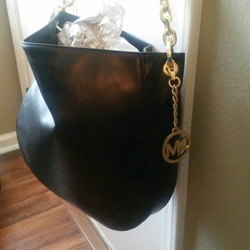 Brand new Authentic Michael Kors
