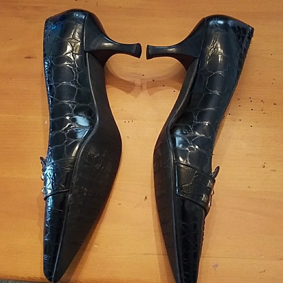 Stuart Weitzman Black Heels - Picture 2 of 5