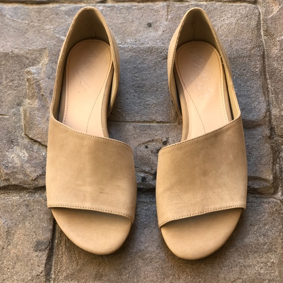 Suede Asymmetric Distressed Blanc Flats - Picture 5 of 5