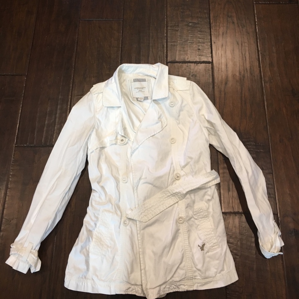 American eagle white jacket