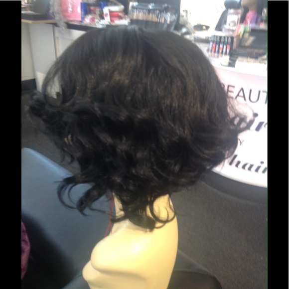 New trending summer of 2017 longer sides Wig curly main image 3