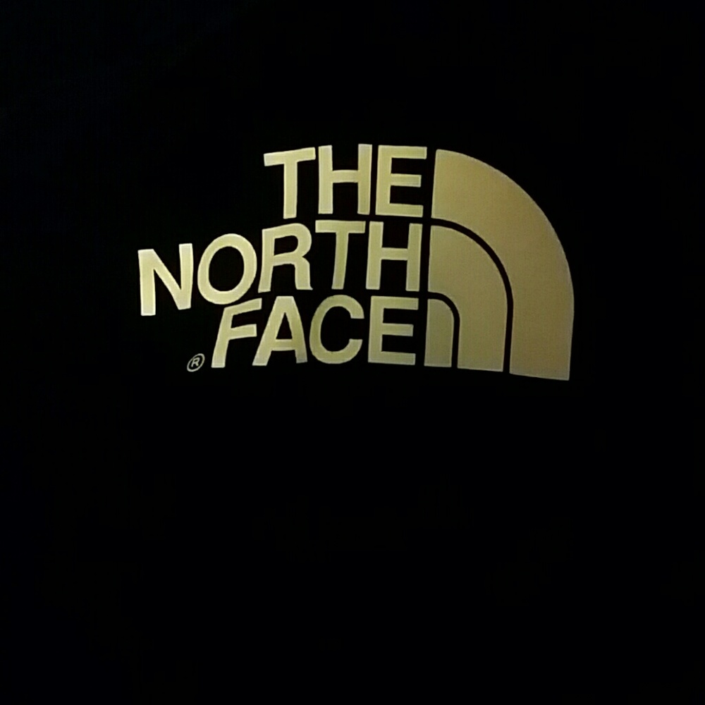 Black North Face hoodie