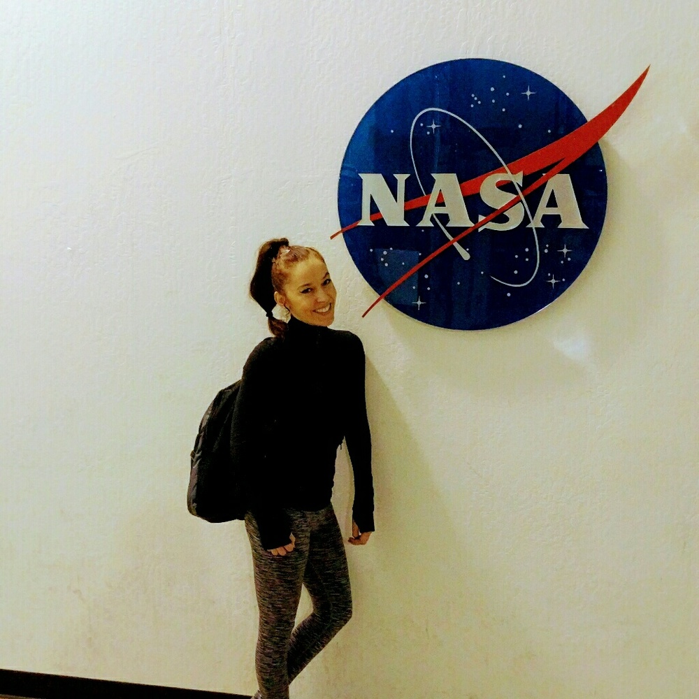 Meet your Posher, KM