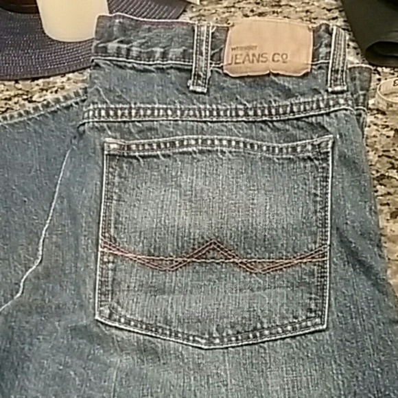 Men's Wrangler jeans co. / relaxed boot - Picture 3 of 8