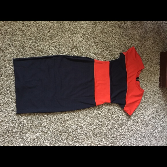 Dresses & Skirts - Form Fitting Sheath