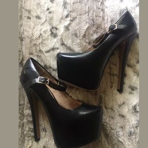 Platform high heels size 6