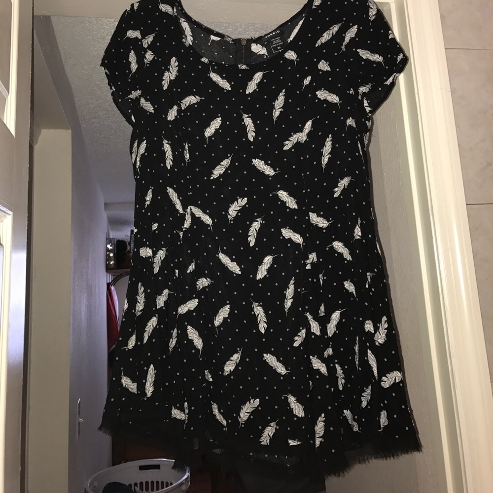 Torrid size 00 short sleeve blouse