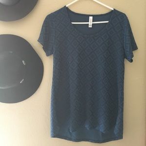LuLaRoe Tops - Lularoe Classic Tee LuLaRoe Tops - Lularoe Classic Tee