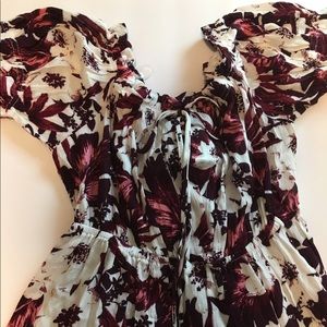 Beautiful floral dress!