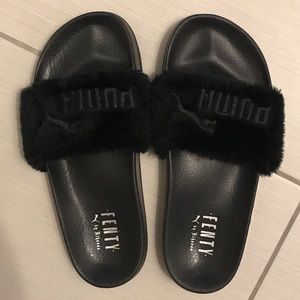 Fenty puma fur slides USA 9.5/ UK 7