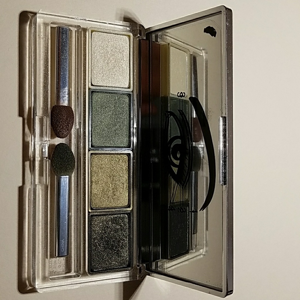 Clinique All about shadow quad