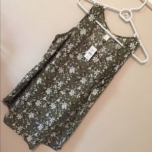 LOFT Flowy Sleeveless Blouse