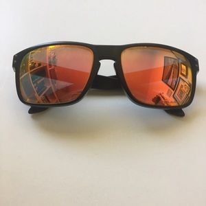 Polarized Men's Oakley Sunglasses