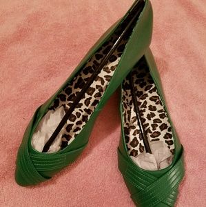 Women's shoe wear