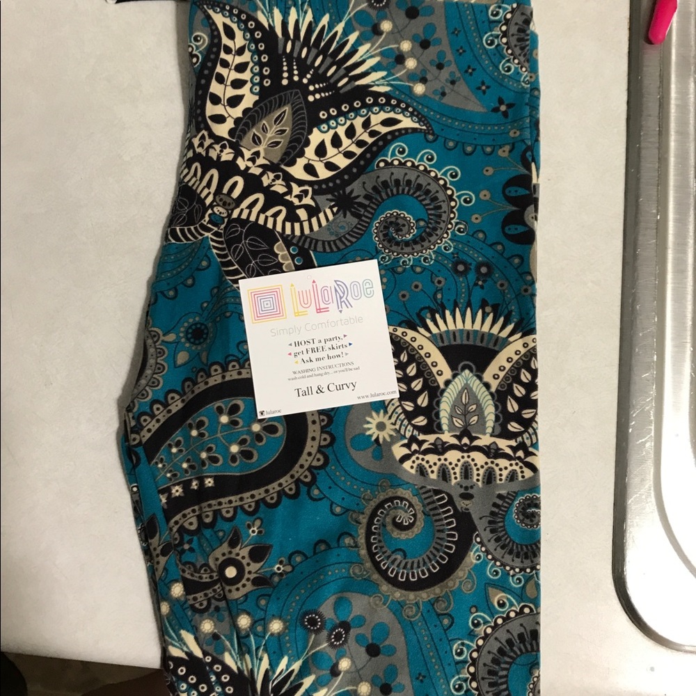 Lularoe TC Paisley Leggings 🦄🦄🦄