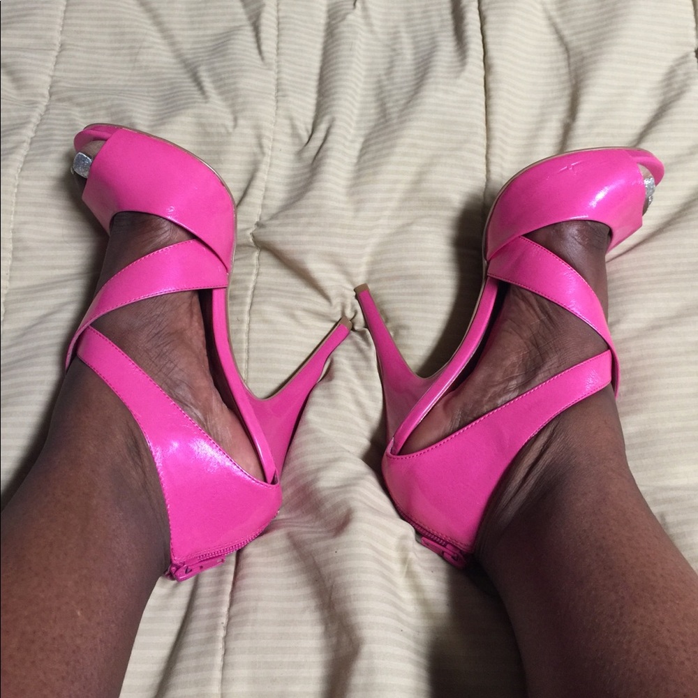 Patent leather heeled sandals