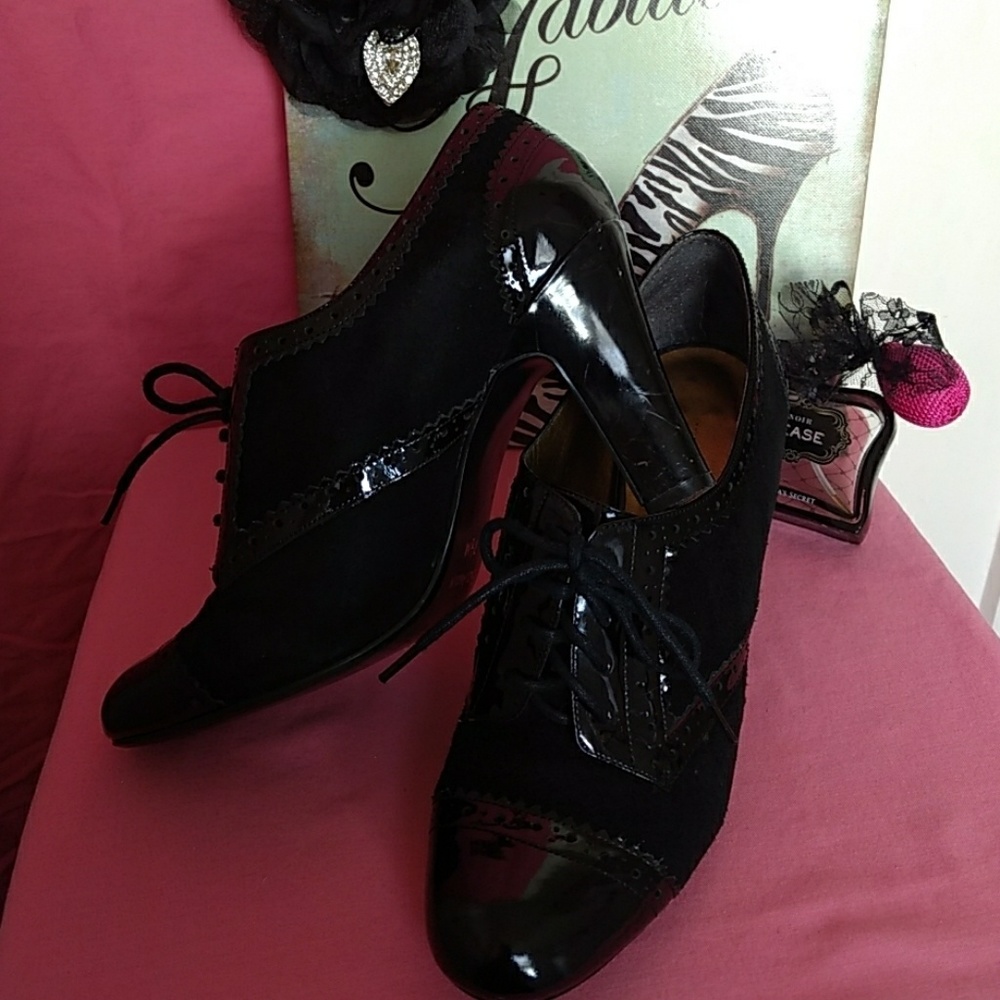Enzo Angiolini Black suede & patent Spectators