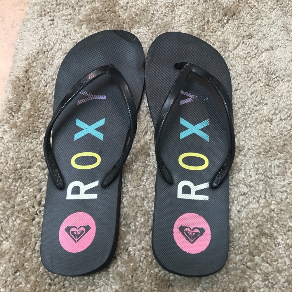 Roxy flip flops