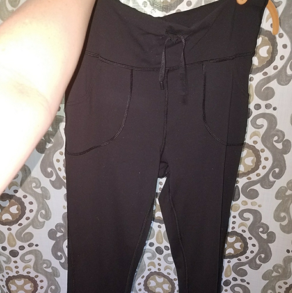 Lululemon high waisted yoga pants