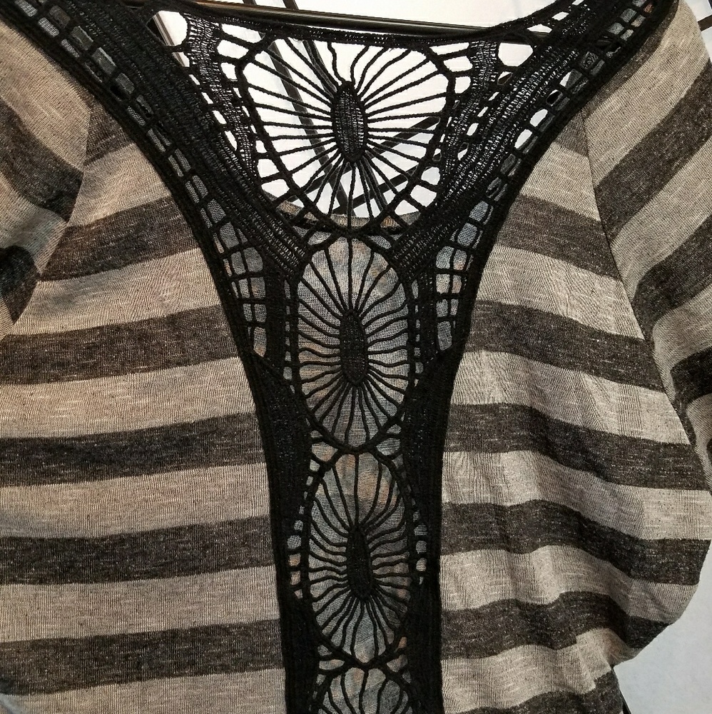3/4 length sleeve crop top