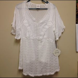 Eyelet Knox rose shirt