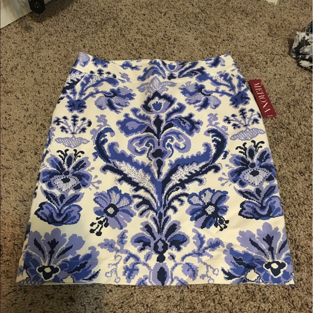 Merona size 4