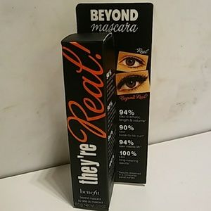 Benefit they're real mascara