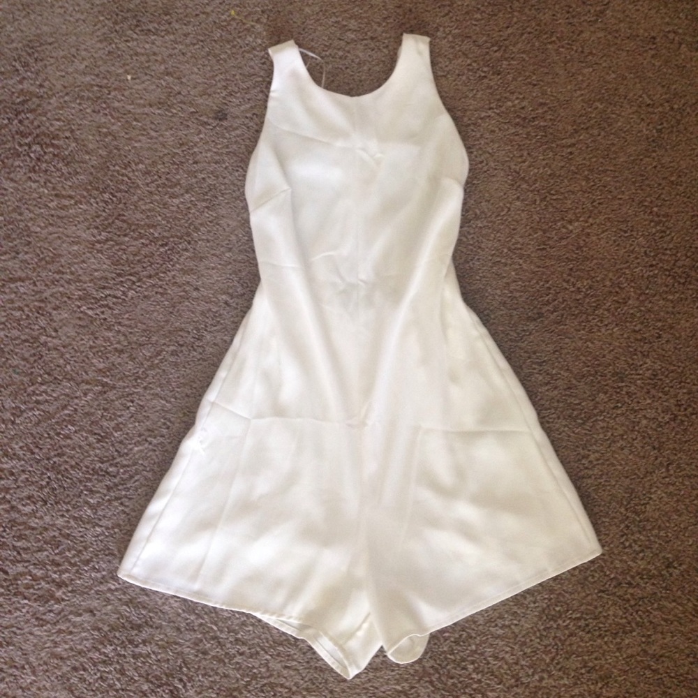 BRAND NEW w/ tags, ZARA White Open Back Romper