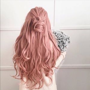 Meet your Posher, Ella