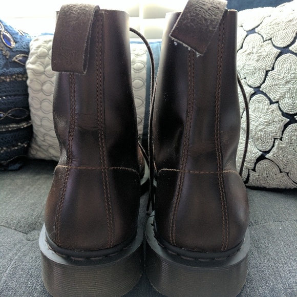 Dr. Martin\'s - brown leather boots