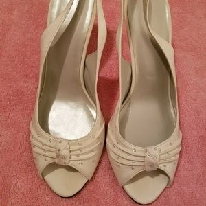 Woman's pumps