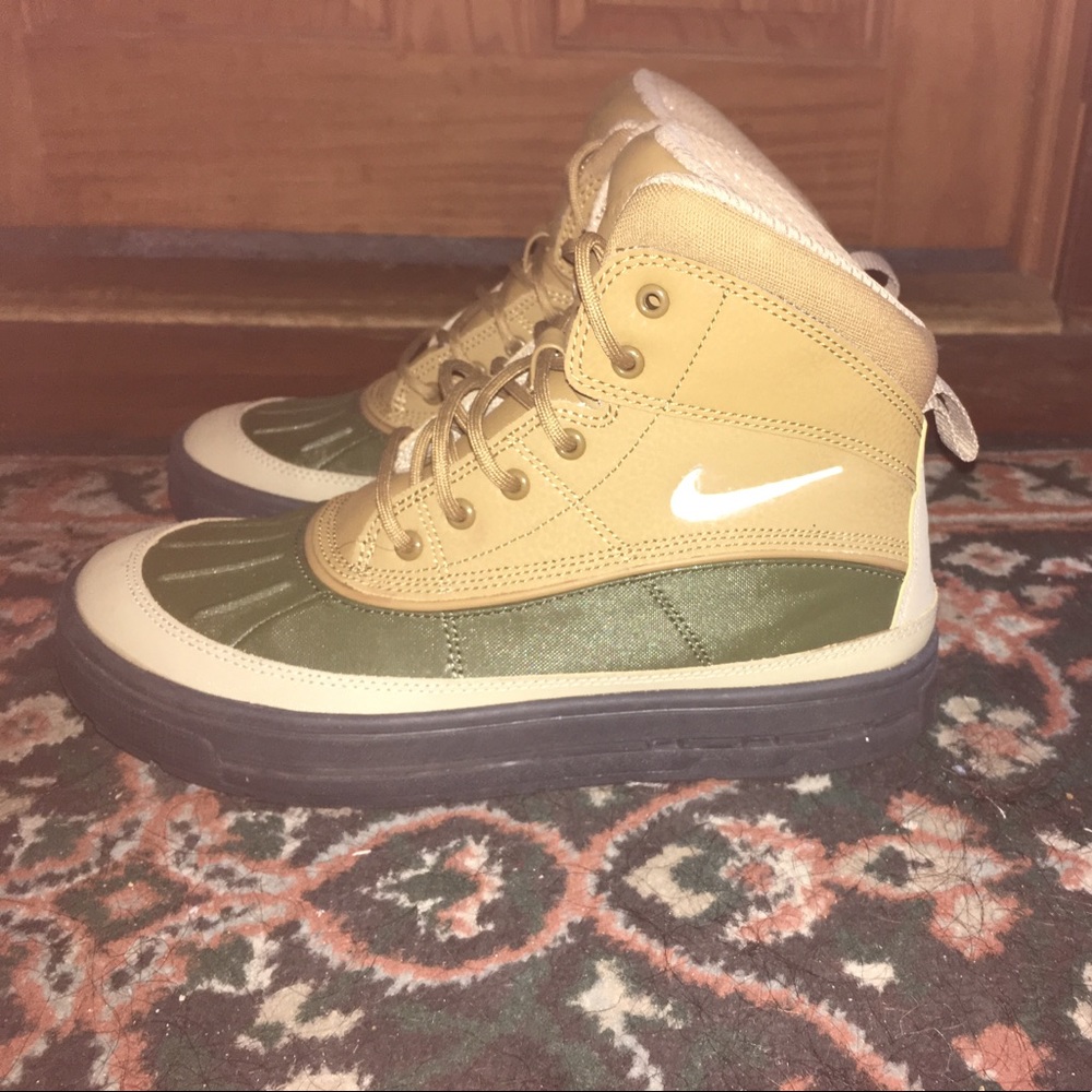 Nike boots! Custom white check!' Beef & broccoli