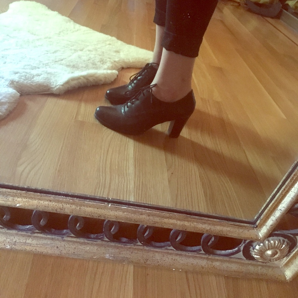 Franco Sarto Oxford Heels