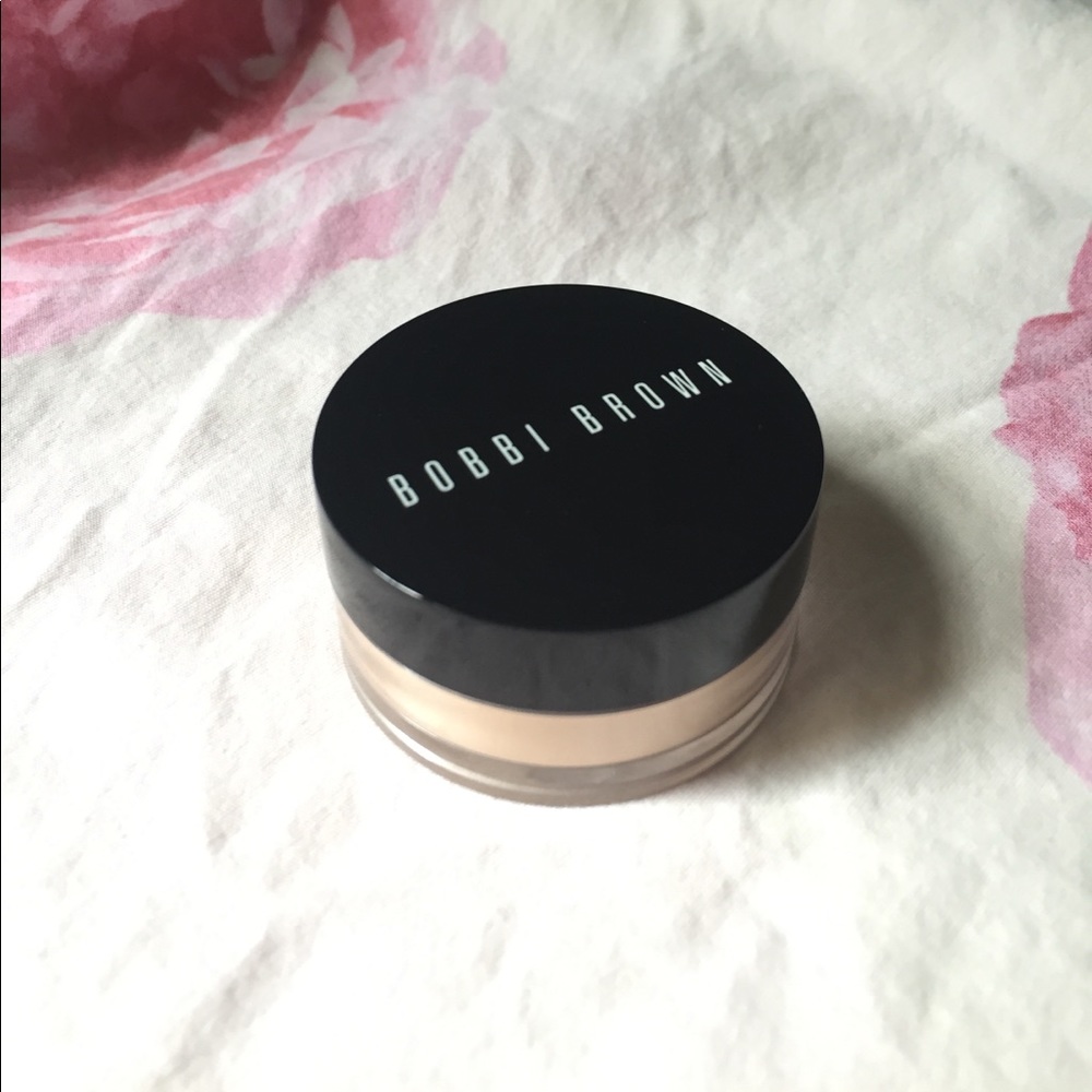 Bobbi Brown Retouching Powder