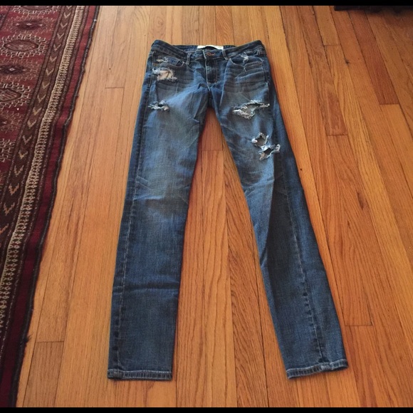 Abercrombie & Fitch Skinny Destroyed Jeans 6 28/31 - Picture 1 of 4