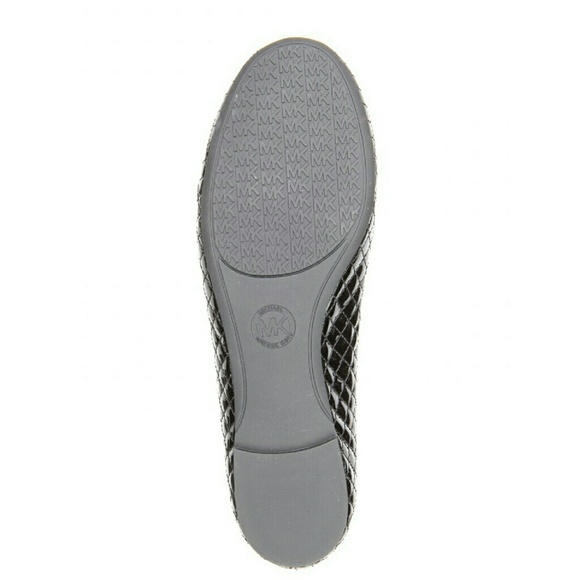 New! MICHAEL KORS MK Charm Quilted Ballet Flats - Picture 6 of 6