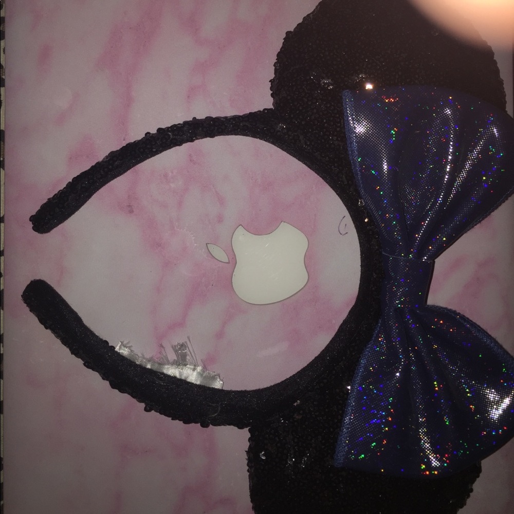 Blue Minnie Mouse ears from Disneyland