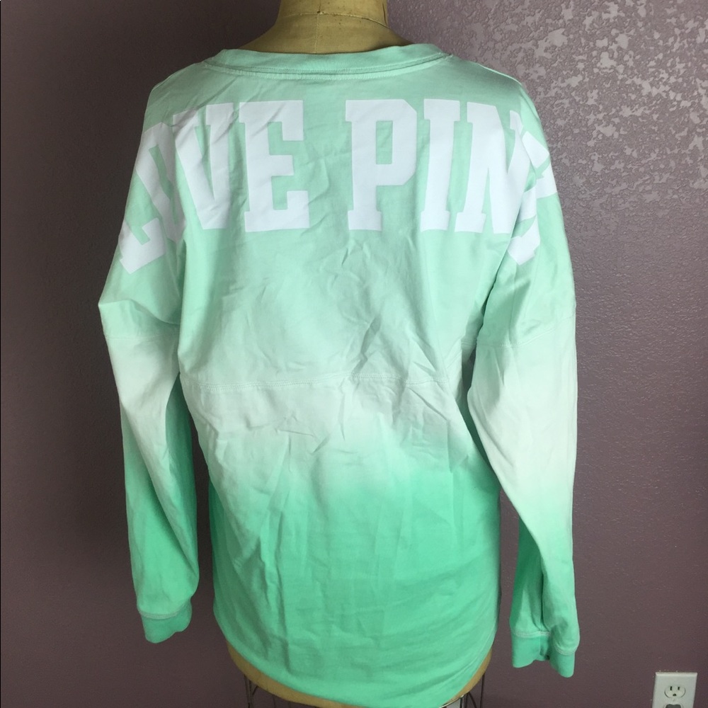 {PINK} green ombré long sleeve Size Medium