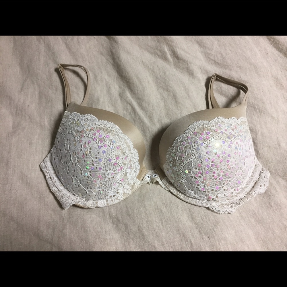 32D bra
