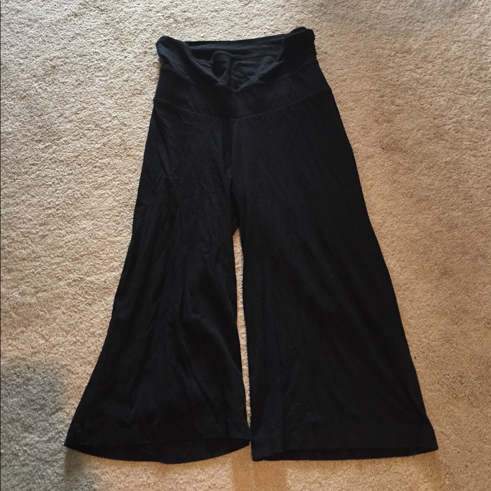 Maternity roll over top maternity yoga pants