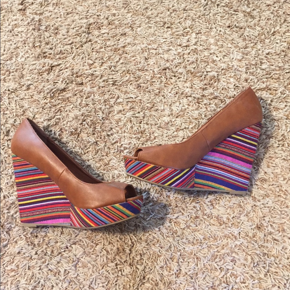 Charolette Russe wedges!