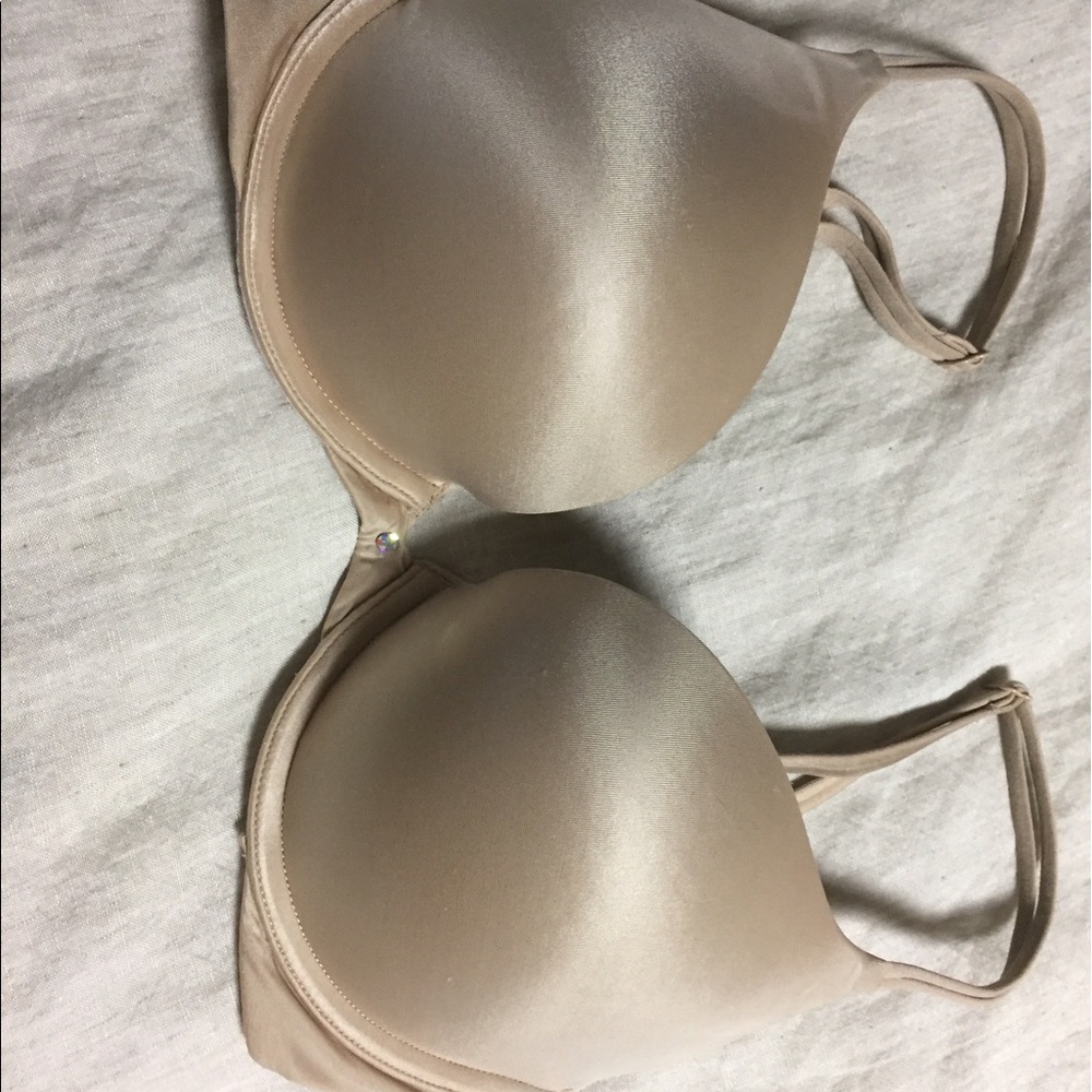 32D bra