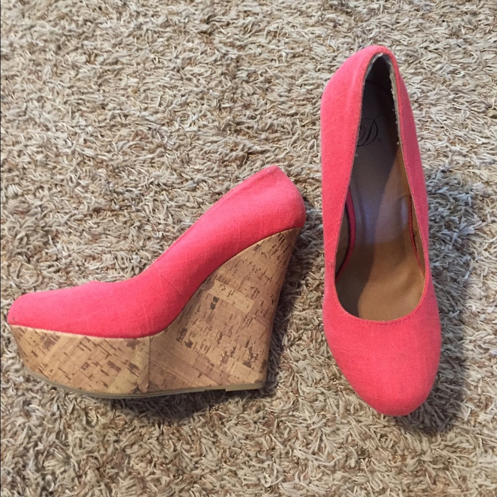 Coral high heel wedges!